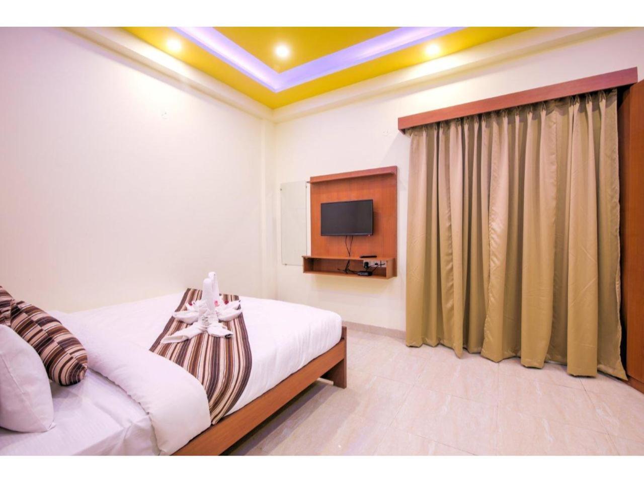 Kusum House Bed & Breakfast Greater Noida Bagian luar foto
