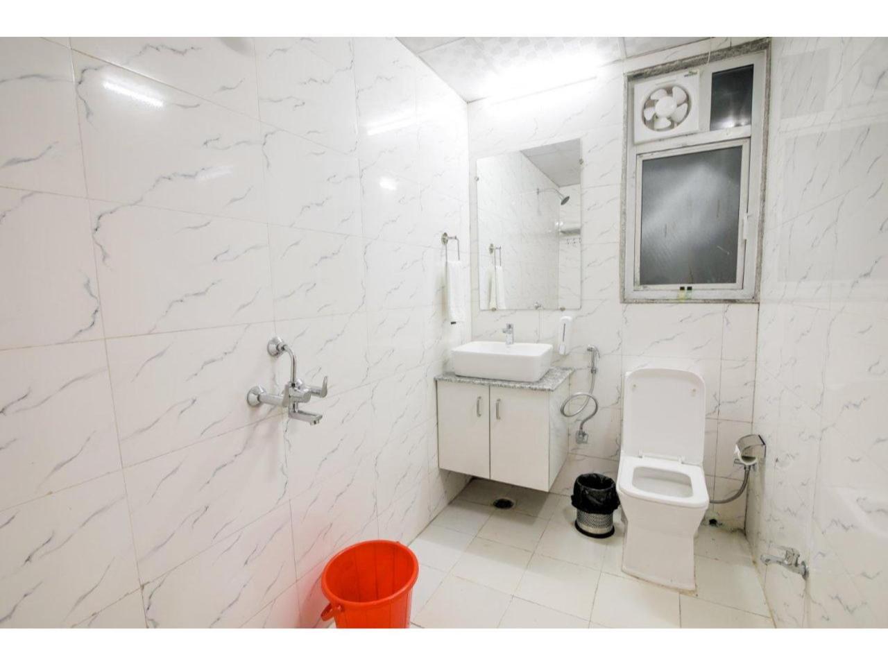 Kusum House Bed & Breakfast Greater Noida Bagian luar foto