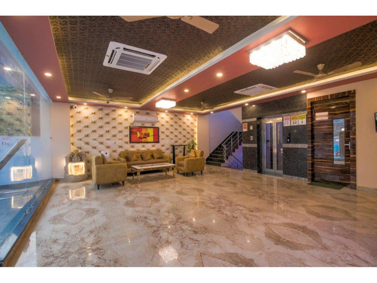 Kusum House Bed & Breakfast Greater Noida Bagian luar foto