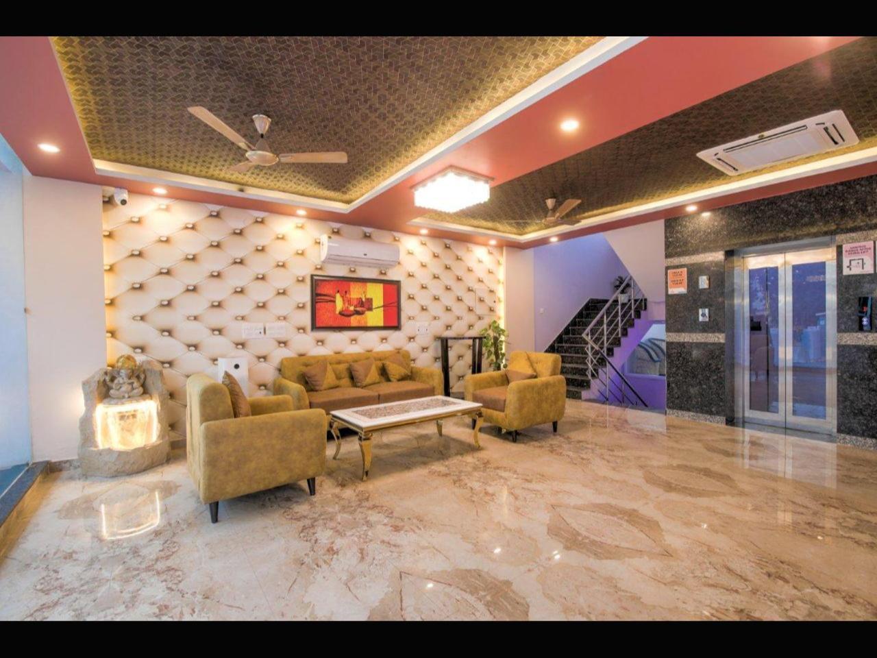 Kusum House Bed & Breakfast Greater Noida Bagian luar foto